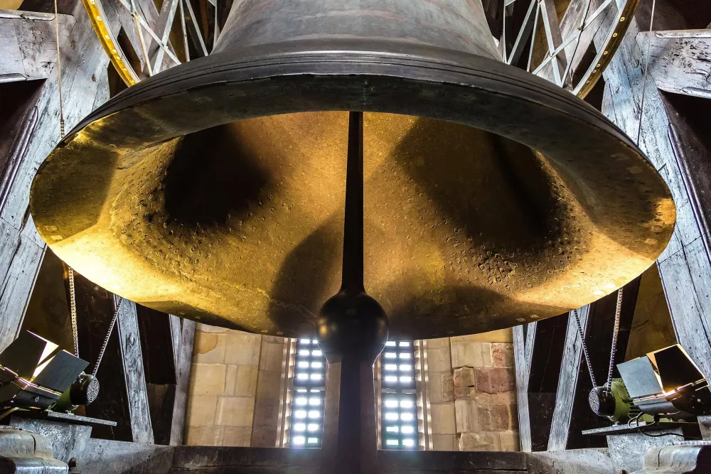 Restauration cloche près de Épinal